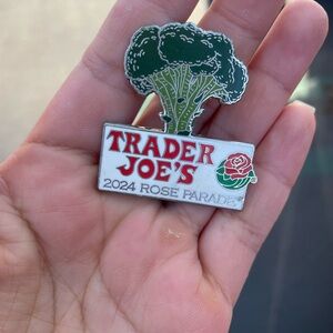 Trader Joe's 2024 Rose Parade Pin